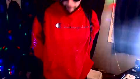 Snapshot of drogoloko233 chatting on 02/16/26, 03:35 drogo lpkp online show from 02/16/26, 03:35