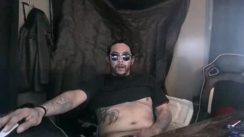 Snapshot of drogoloko233 chatting on 02/20/26, 01:13 drogo lpkp online show from 02/20/26, 01:13