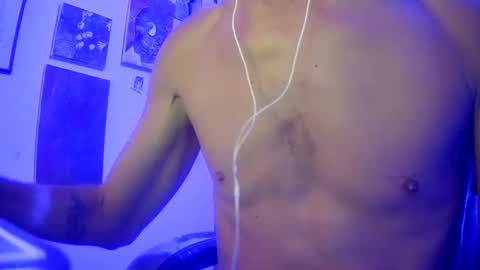 Snapshot of druedowm chatting on 10/27/25, 08:29 druedowm online show from 10/27/25, 08:29