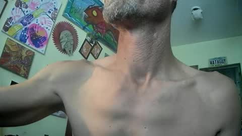 Snapshot of druedowm chatting on 12/20/25, 10:06 druedowm online show from 12/20/25, 10:06