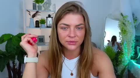 Snapshot of drunk_angel_ chatting on 02/28/26, 07:20 Donna online show from 02/28/26, 07:20