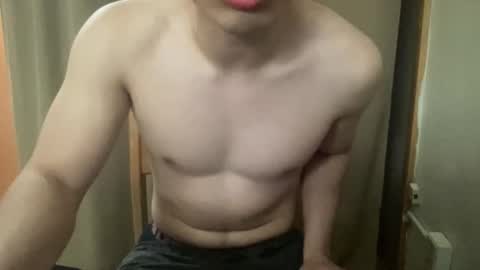 Snapshot of drveucrzy chatting on 02/20/26, 11:16 driveucrzy online show from 02/20/26, 11:16