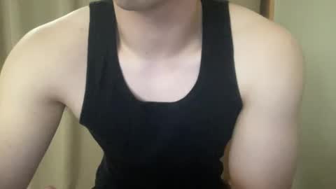 Snapshot of drveucrzy chatting on 04/17/26, 11:08 driveucrzy online show from 04/17/26, 11:08