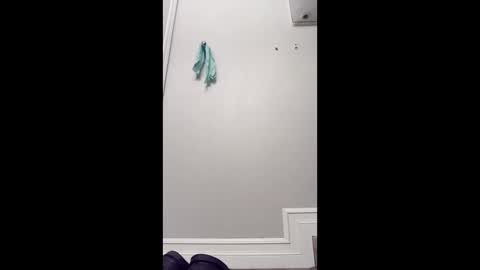 Snapshot of dryydennn chatting on 12/17/25, 02:06 sissyginger online show from 12/17/25, 02:06