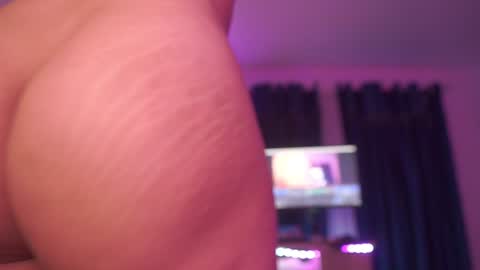 Snapshot of dsexiestqueen chatting on 12/05/24, 08:11 Trixy  Latex Doll online show from 12/05/24, 08:11
