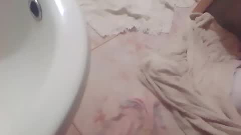 Snapshot of dthedog12 chatting on 11/16/25, 09:09 dthedog12 online show from 11/16/25, 09:09