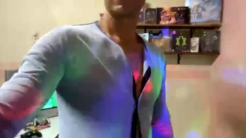 dubuahm online show from 09/15/25, 02:44