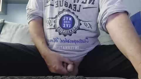 Snapshot of dude_13 chatting on 06/08/26, 03:18 dude_13 online show from 06/08/26, 03:18