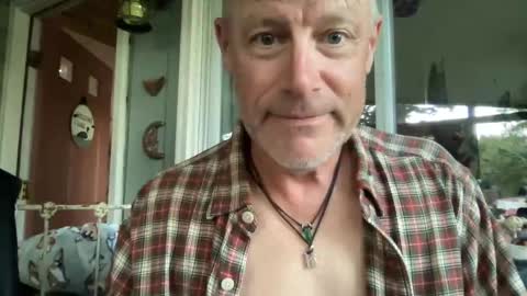 Steve online show from 09/26/25, 10:14