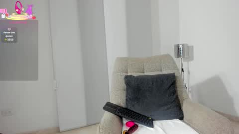 Dulce online show from 12/19/25, 09:27