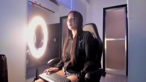 dulce online show from 02/17/26, 08:15