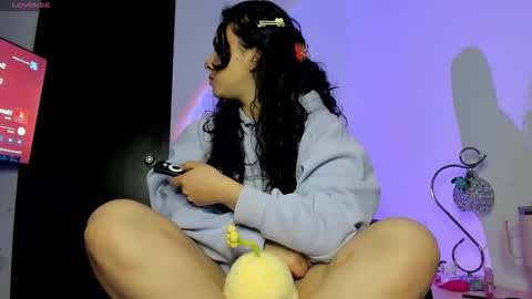 Snapshot of dulce__ammy chatting on 11/13/25, 02:21 dulce__ammy online show from 11/13/25, 02:21