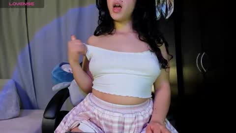 Snapshot of dulce__ammy chatting on 02/07/26, 02:04 dulce__ammy online show from 02/07/26, 02:04