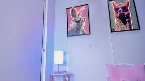 dulce__fiore07 online show from 02/19/26, 12:12