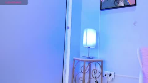 dulce__fiore07 online show from 05/07/26, 11:59