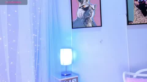 dulce__fiore07 online show from 06/19/26, 12:09