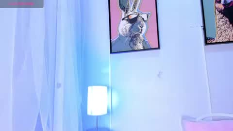dulce__fiore07 online show from 06/24/26, 12:04