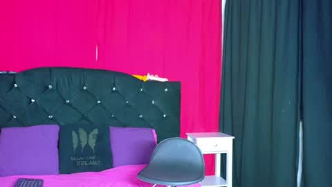 Snapshot of dulce_alexandra chatting on 06/16/26, 08:00 Dulce Alexandra online show from 06/16/26, 08:00