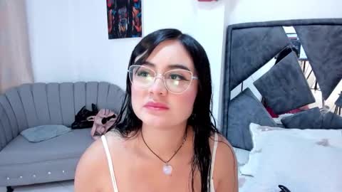 Snapshot of dulce_amg chatting on 04/17/26, 03:09 Dulce amg online show from 04/17/26, 03:09