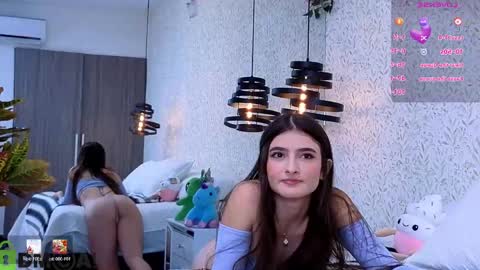 dulce_isabel_ online show from 05/12/26, 03:58