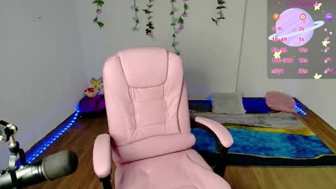 Dulce online show from 02/17/25, 07:10