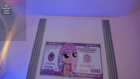 Snapshot of dulce_quintana chatting on 09/15/25, 11:43 dulce_quintana online show from 09/15/25, 11:43