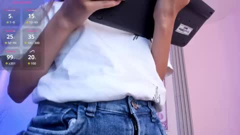 Snapshot of dulce_quintana chatting on 10/07/25, 12:24 dulce_quintana online show from 10/07/25, 12:24