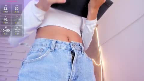 Snapshot of dulce_quintana chatting on 11/29/25, 12:19 dulce_quintana online show from 11/29/25, 12:19