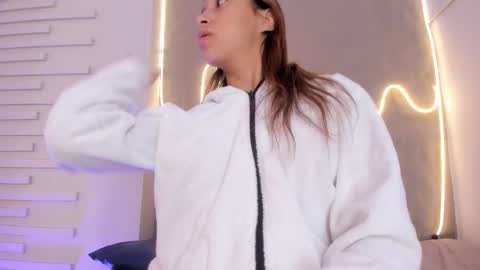 Snapshot of dulce_quintana chatting on 12/01/25, 12:21 dulce_quintana online show from 12/01/25, 12:21