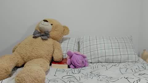 Snapshot of dulce_roberts_ chatting on 02/14/25, 03:36 Dulce  online show from 02/14/25, 03:36