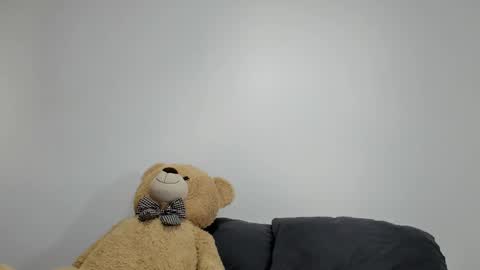 Snapshot of dulce_roberts_ chatting on 02/22/25, 01:02 Dulce  online show from 02/22/25, 01:02