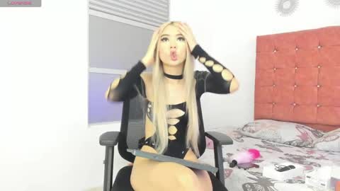 Snapshot of dulce_violetta_ chatting on 06/02/26, 07:16 violetta online show from 06/02/26, 07:16
