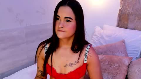 Dulcee Garcia online show from 10/02/25, 11:01