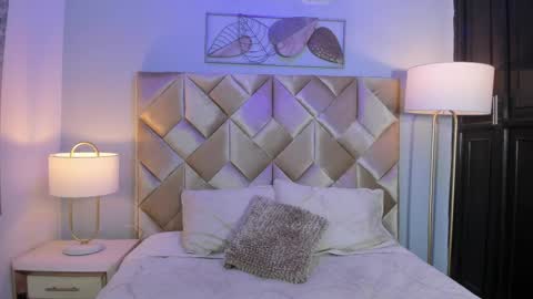 Snapshot of dulceestrella_ chatting on 05/28/26, 12:35 Dulce online show from 05/28/26, 12:35