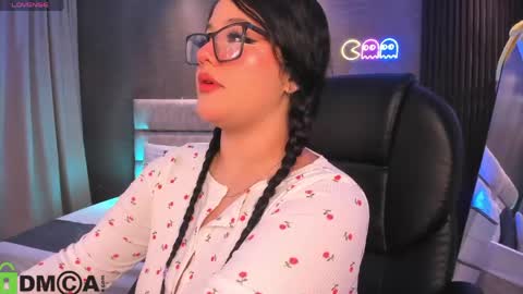 Dulce Rose online show from 04/18/26, 04:38