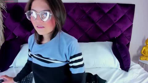 dulcevela online show from 03/05/25, 04:24