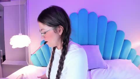 dulcevela online show from 03/11/25, 07:37