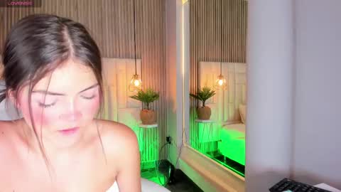 dulcevela online show from 10/04/25, 10:41