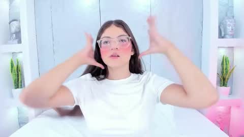 dulcevela online show from 10/24/25, 10:39