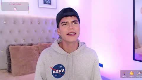 Dulcey online show from 11/19/25, 04:23