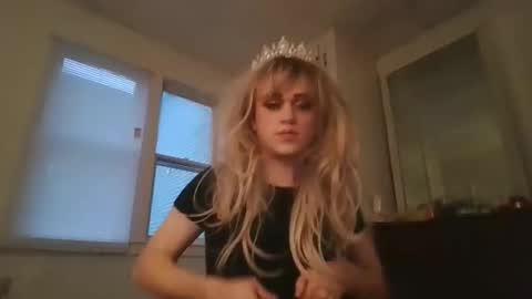 Buffy Glimmers online show from 01/10/26, 09:41