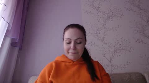 dulcieheath online show from 02/11/25, 01:41