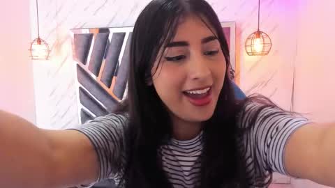 Snapshot of dulcinea77_ chatting on 11/02/25, 07:05    online show from 11/02/25, 07:05