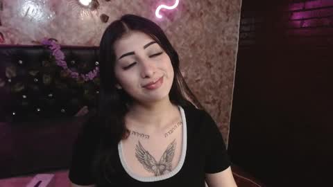 Snapshot of dulcinea77gp chatting on 06/02/26, 04:25 Sahara online show from 06/02/26, 04:25