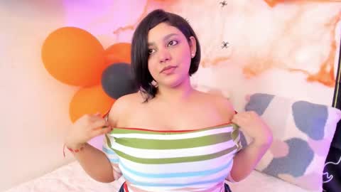 Dulce online show from 10/31/25, 06:31