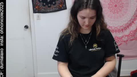 the only advantage you have over me is that u can kiss my ass and i cant  online show from 02/20/26, 11:00