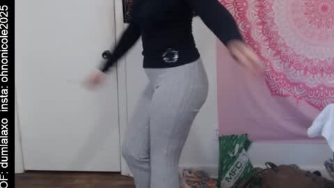 Snapshot of dumlala chatting on 03/03/26, 08:04 the only advantage you have over me is that u can kiss my ass and i cant online show from 03/03/26, 08:04