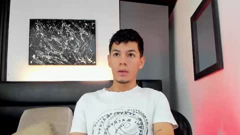 Snapshot of duolust chatting on 10/01/25, 12:22 Thomas and Noah online show from 10/01/25, 12:22