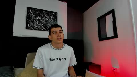 Snapshot of duolust chatting on 10/04/25, 11:52 Thomas and Noah online show from 10/04/25, 11:52