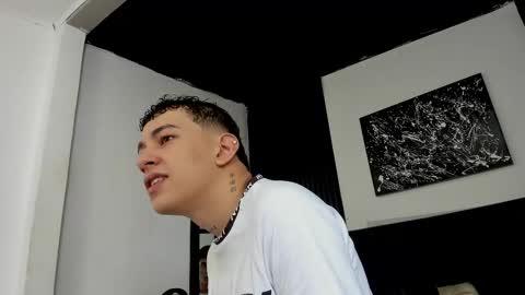 Snapshot of duolust chatting on 10/09/25, 12:03 Thomas and Noah online show from 10/09/25, 12:03